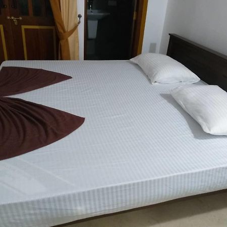 Villa Palm Breeze Polhena Esterno foto