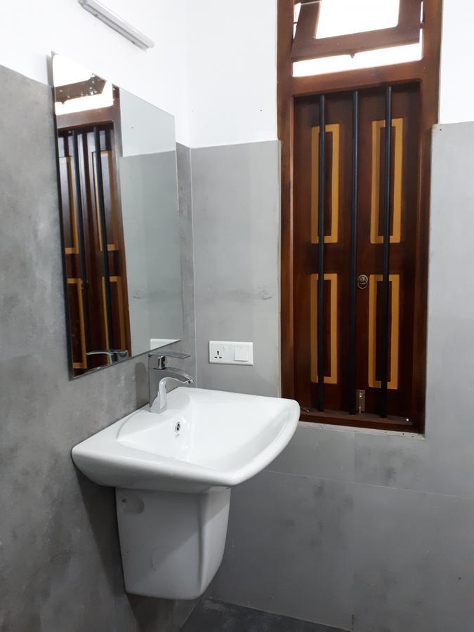 Villa Palm Breeze Polhena Esterno foto