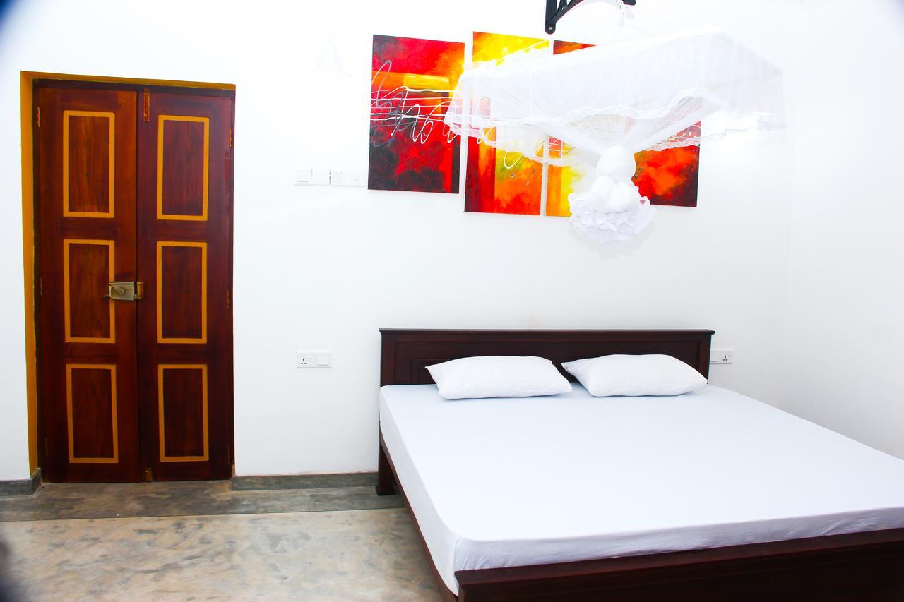 Villa Palm Breeze Polhena Esterno foto