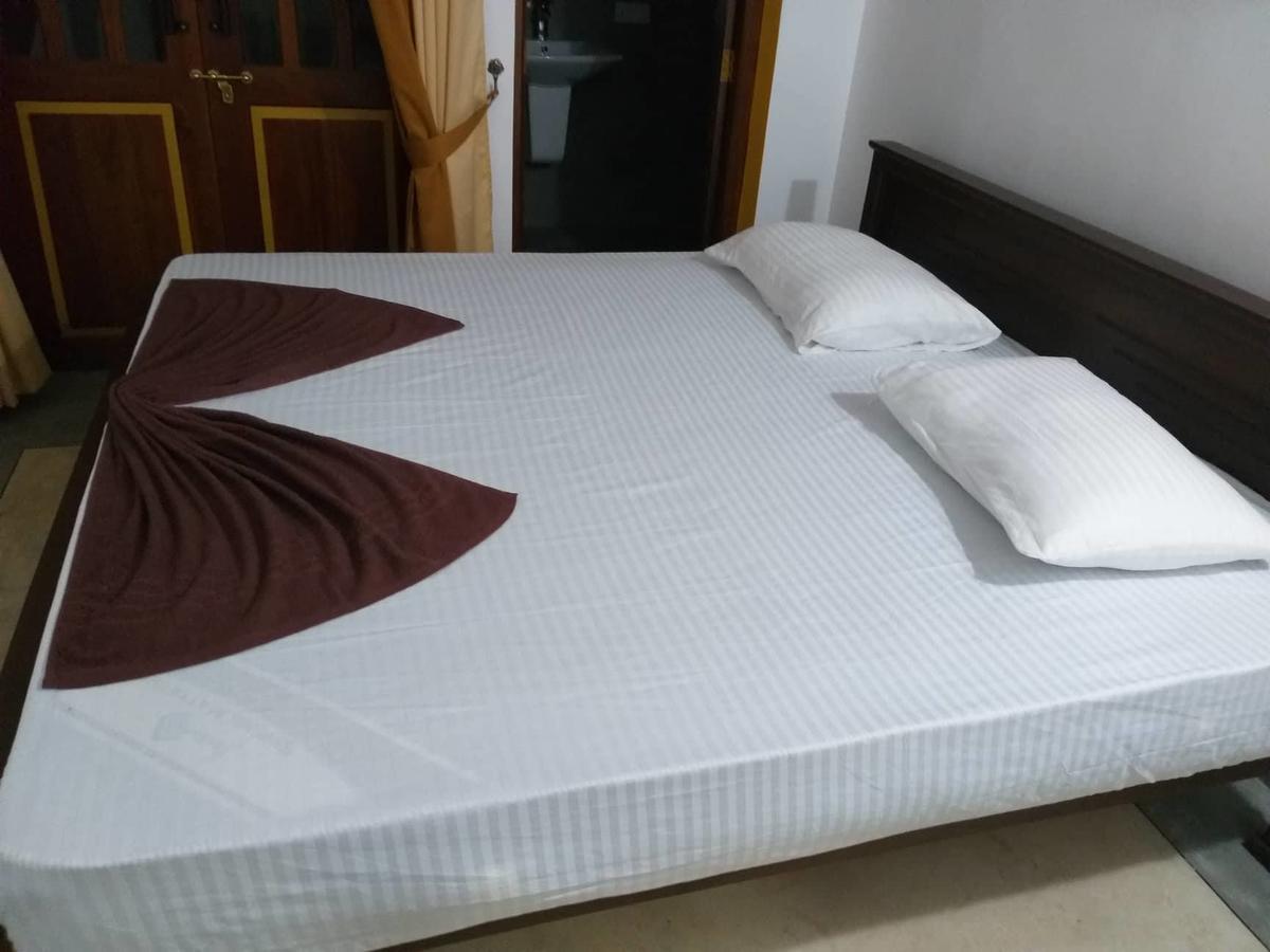 Villa Palm Breeze Polhena Esterno foto