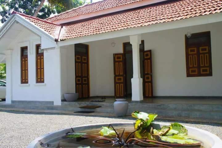 Villa Palm Breeze Polhena Esterno foto